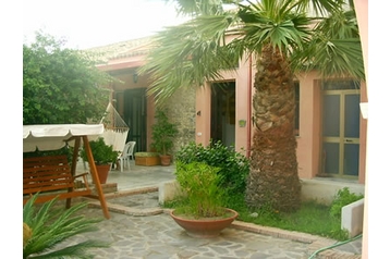 Pension de famille Cropani Marina 2